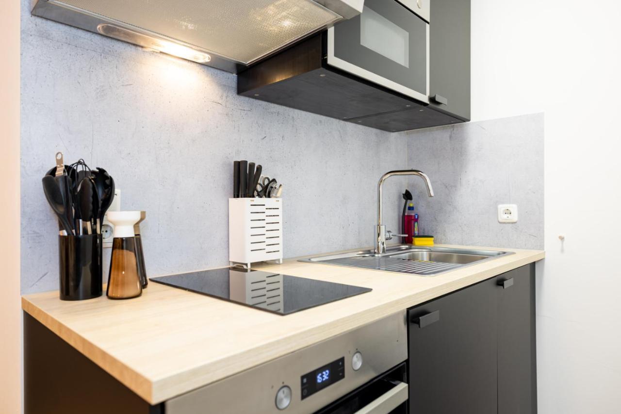 Modernes Apartment In Der Innenstadt เวิร์ซบวร์ก ภายนอก รูปภาพ